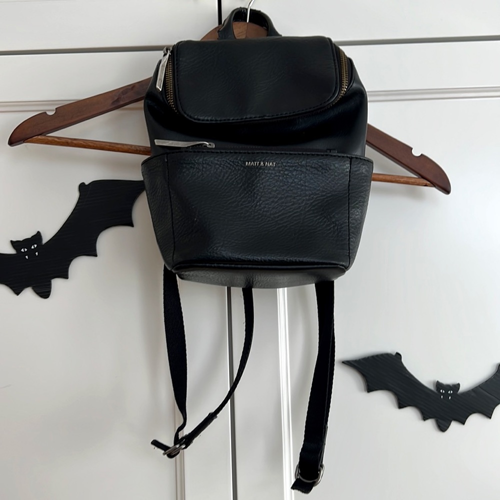 Matt & Nat Vegan Leather Mini Backpack
